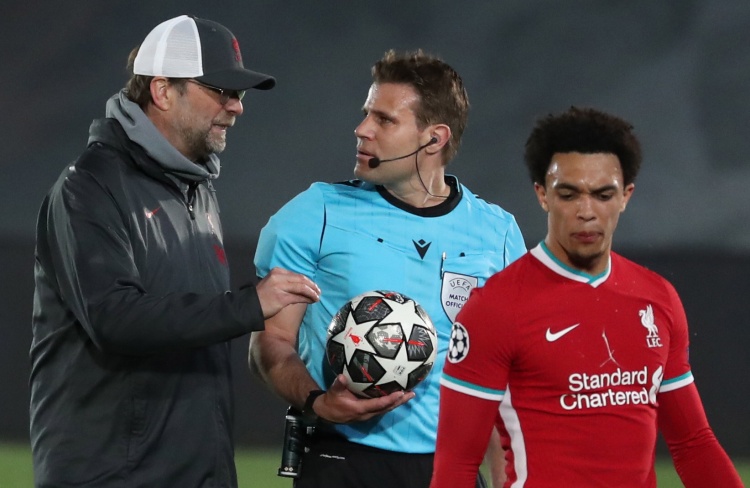 比肩安帅，齐沃是帕尔马队史第三位生涯意甲首秀赢球的主教练