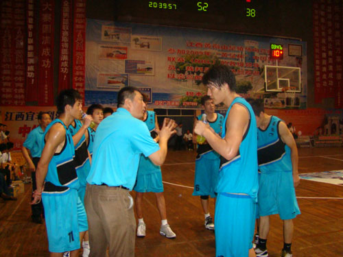 湖人优先降